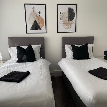 Lovely 2Bedroom 4Mins From Wimbledon Station London Kültér fotó