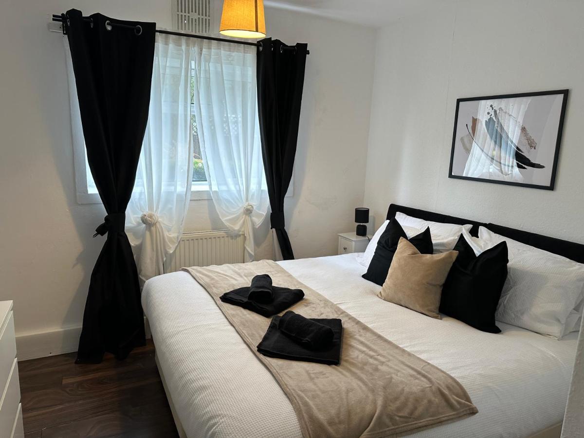 Lovely 2Bedroom 4Mins From Wimbledon Station London Kültér fotó