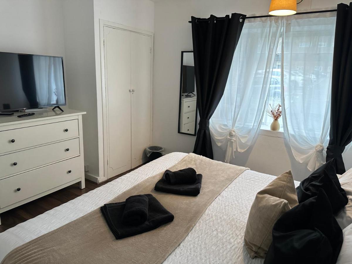 Lovely 2Bedroom 4Mins From Wimbledon Station London Kültér fotó
