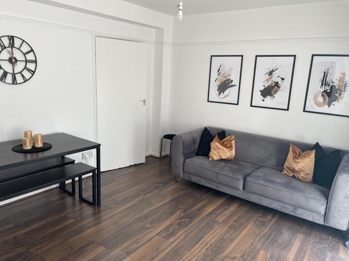 Lovely 2Bedroom 4Mins From Wimbledon Station London Kültér fotó