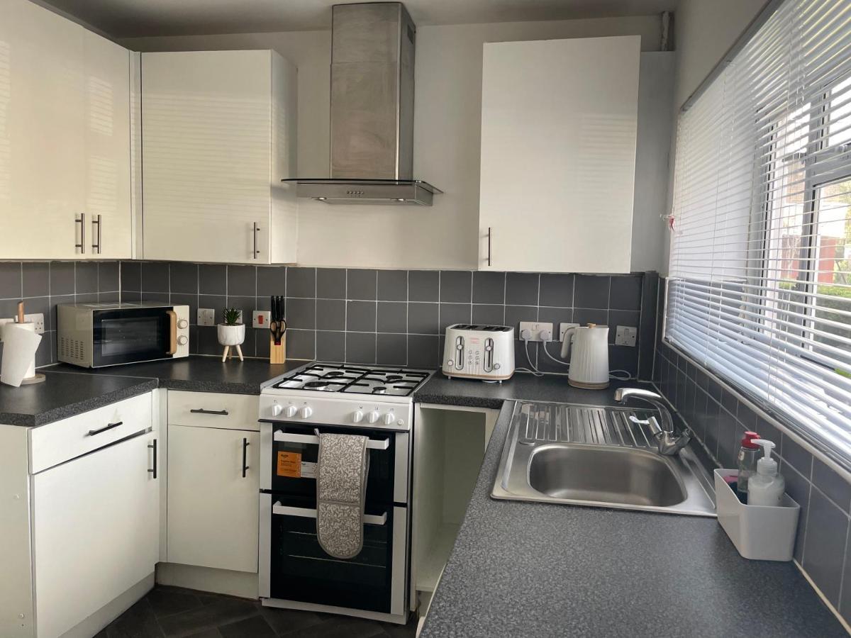 Lovely 2Bedroom 4Mins From Wimbledon Station London Kültér fotó